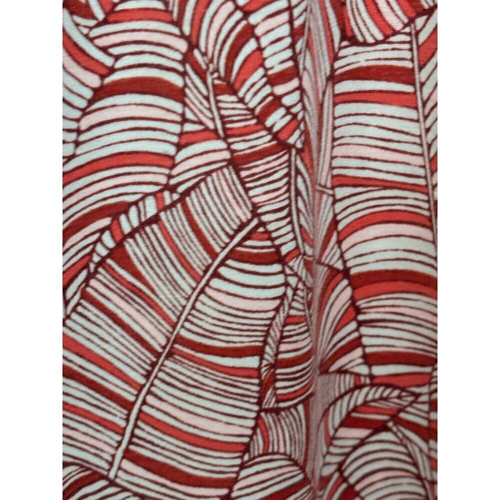 Leaf Print Strappy Back V-Neck Adventure Travel Resort Weekend Lightweight - Picture 4 of 8